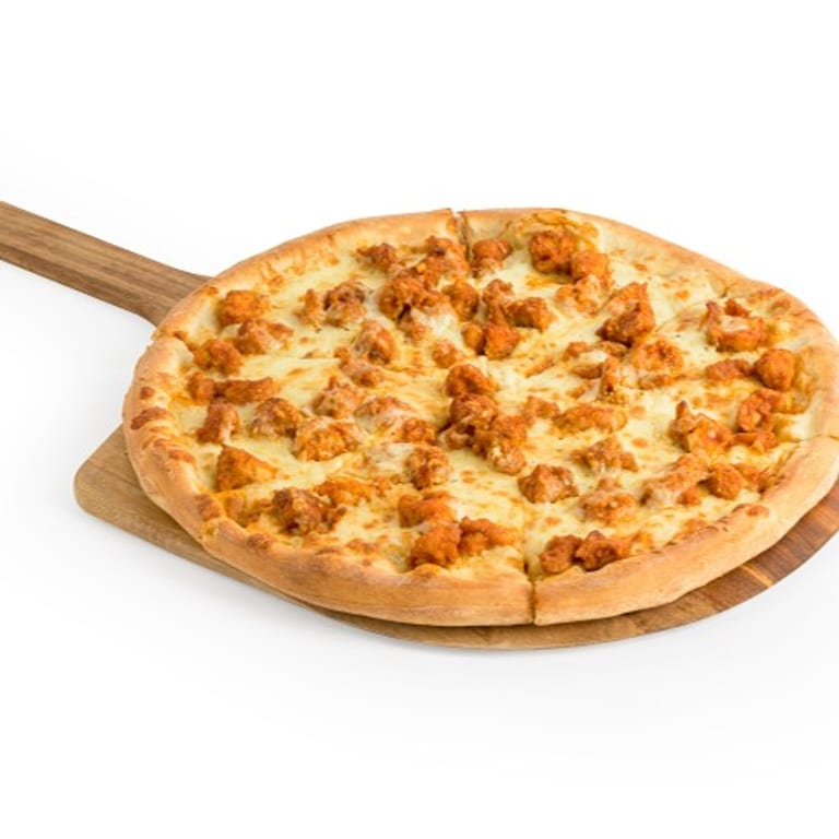 Buffalo Chicken Pizza: A Spicy Slice Favorite